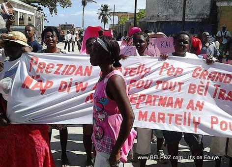 18 Nov 2013 - Moun Jeremi ap manifeste apwi yo anve Prezidan Martelly