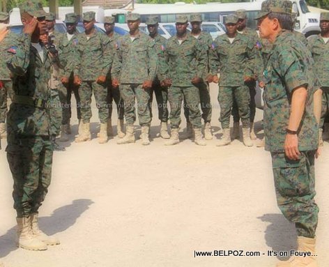 Les Soldats Equatoriens Remet La Base de Petite Rivière de l'Artibonite au contingent Haitien