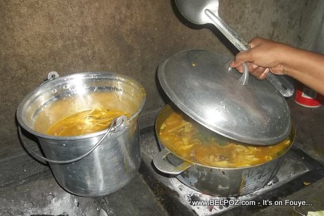 Soup Joumou Haiti - Chodye a two piti, Cousine oblije mete-l nan yo ti bonm LOL