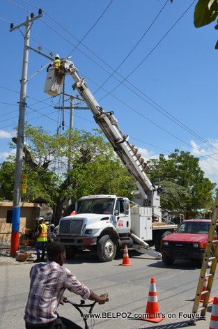 EDH doing Electricity Repairs in Gonaives before Kanaval 2014
