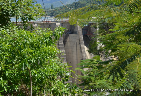 Haiti - Fleuve Artibonite - Lake Peligre Hydroelectric Dam