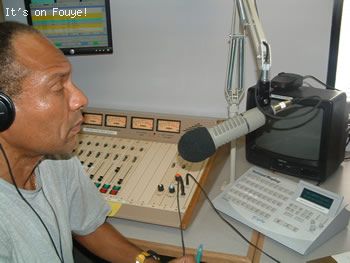 Emmanuel Ardouin Live On The Radio