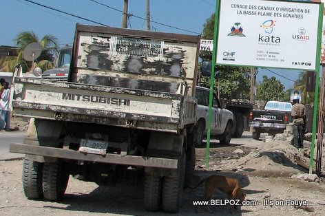 Mitsubishi Camion Bascule Gonaives Haiti