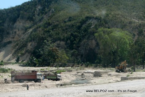 Digging The River Bed For Rocks Gonaives Haiti