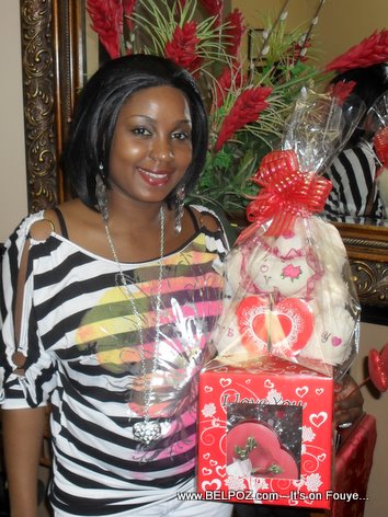 Esthere And Her Present Nene Digital Valentines Day Banquet